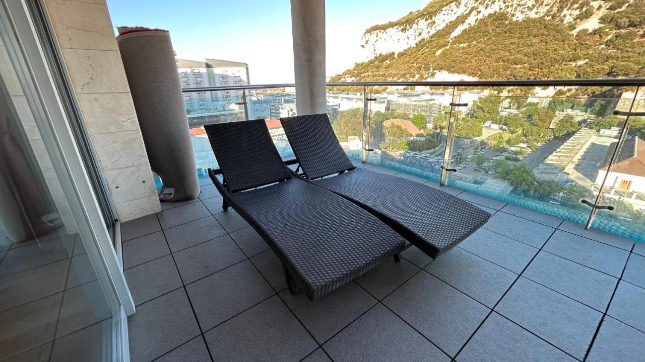 Ocean Village Luxury 2 Bed 2 Bath Apartment - Amazing Views - Pools And Jacuzzis Gibraltar Luaran gambar