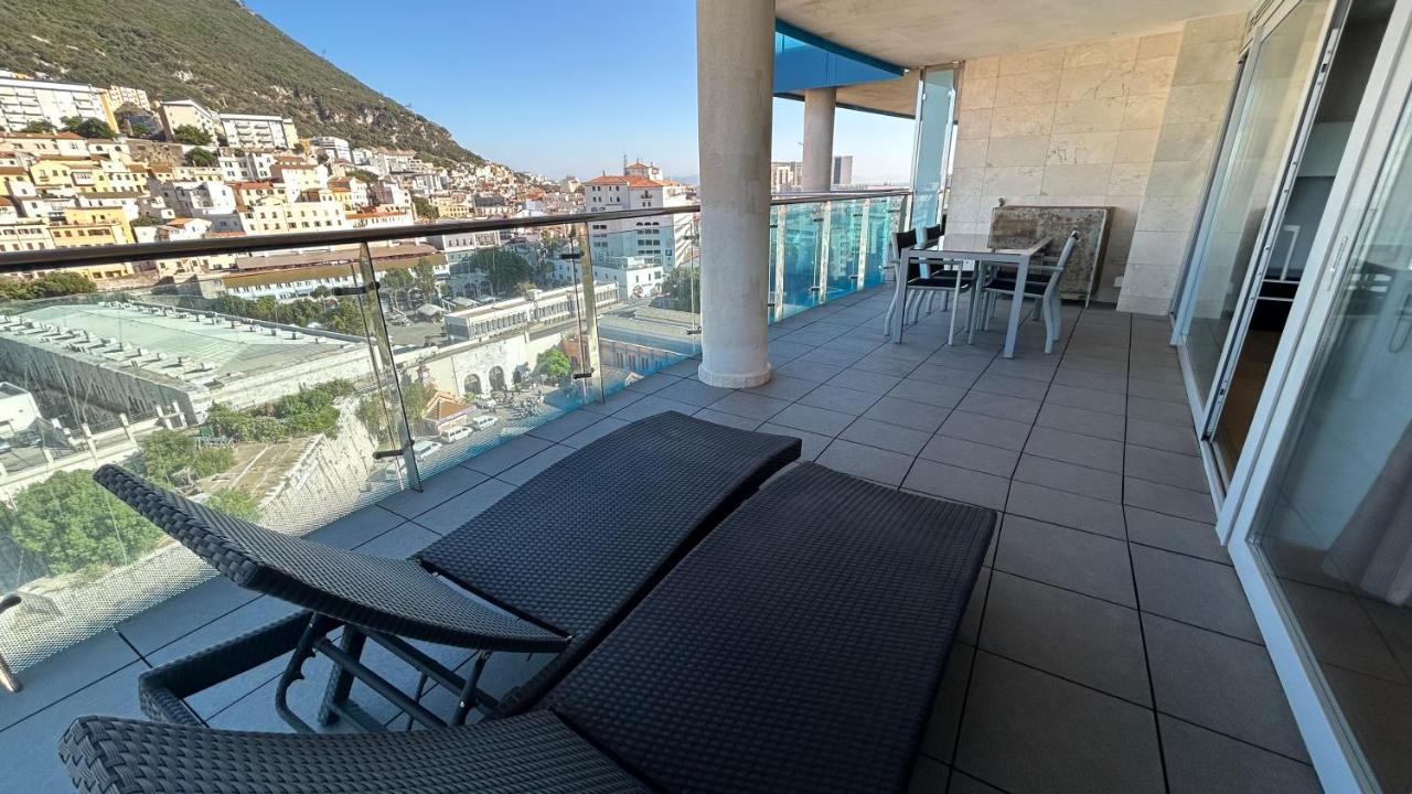 Ocean Village Luxury 2 Bed 2 Bath Apartment - Amazing Views - Pools And Jacuzzis Gibraltar Luaran gambar