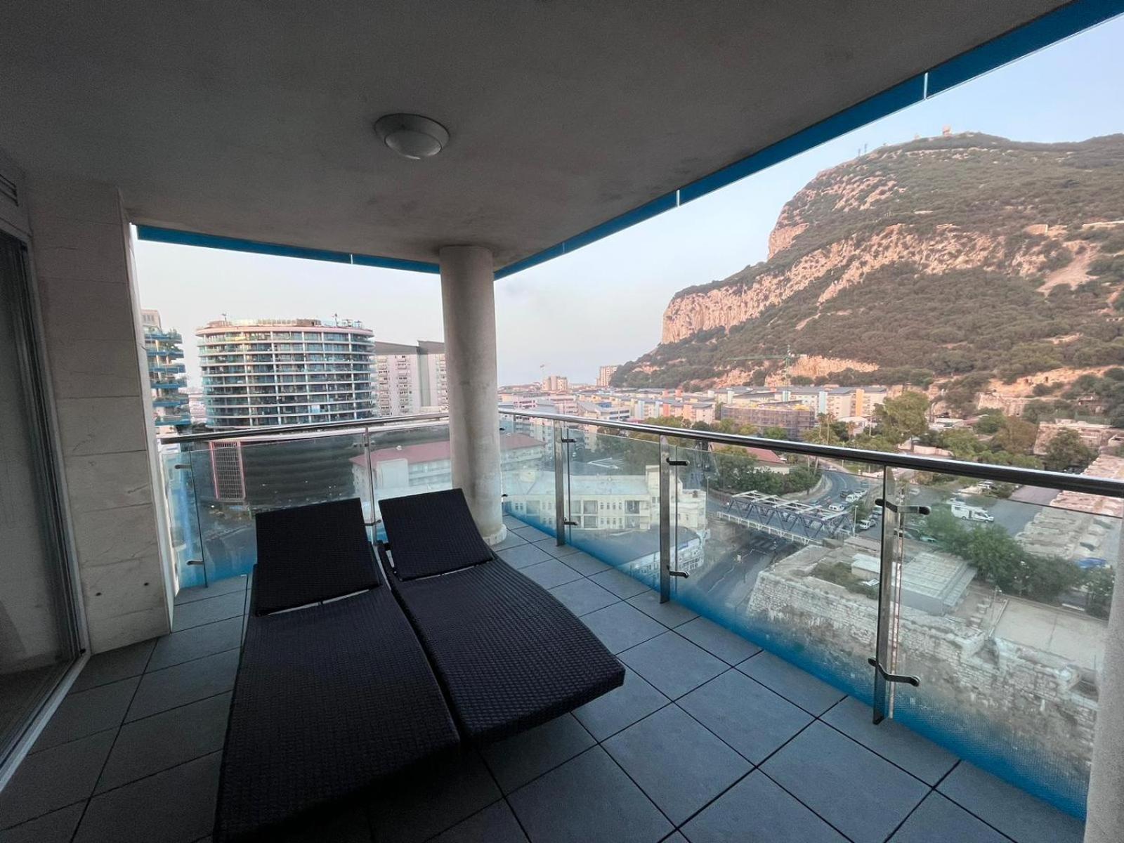Ocean Village Luxury 2 Bed 2 Bath Apartment - Amazing Views - Pools And Jacuzzis Gibraltar Luaran gambar